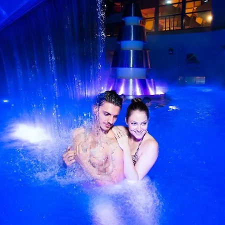 Walliserhof-leukerbad-therme 3* ロイカーバード